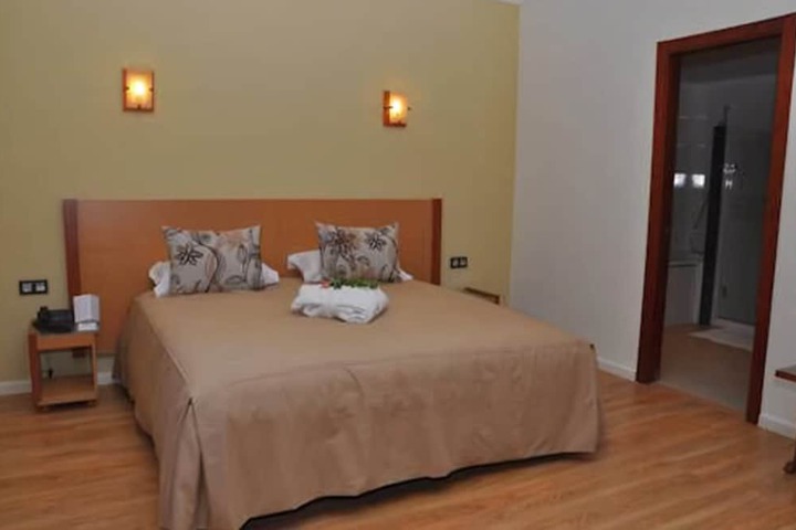 Room 4 of 22
