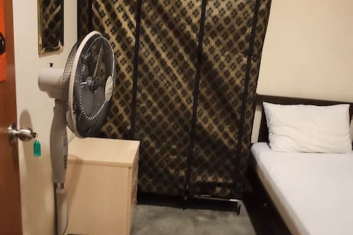 Room 28 of 55