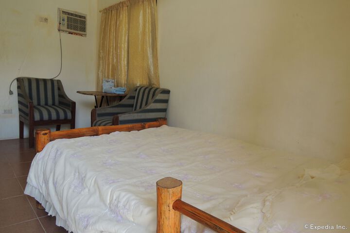 Room 2 of 18