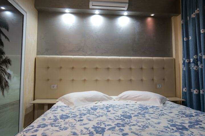 Room 16 of 45