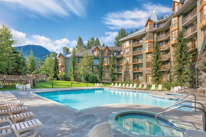 Pool Hotel