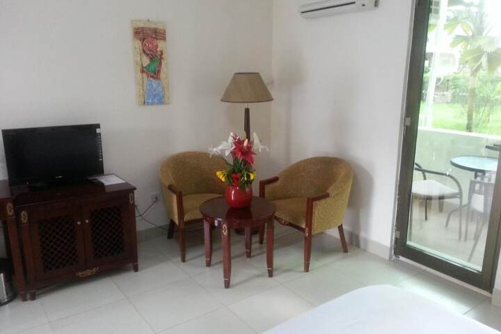 Room 9 of 43