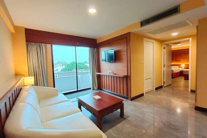 Room 62 of 102