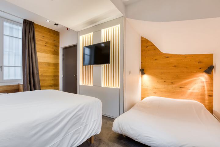 Room 19 of 53