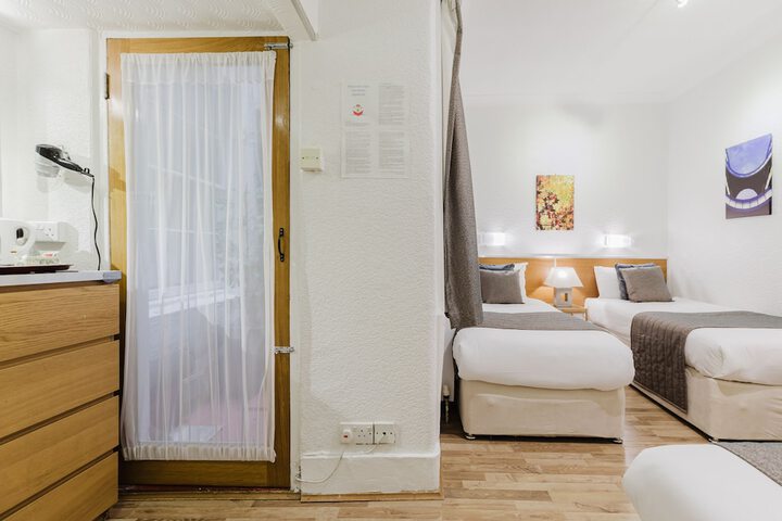 Room 54 of 107