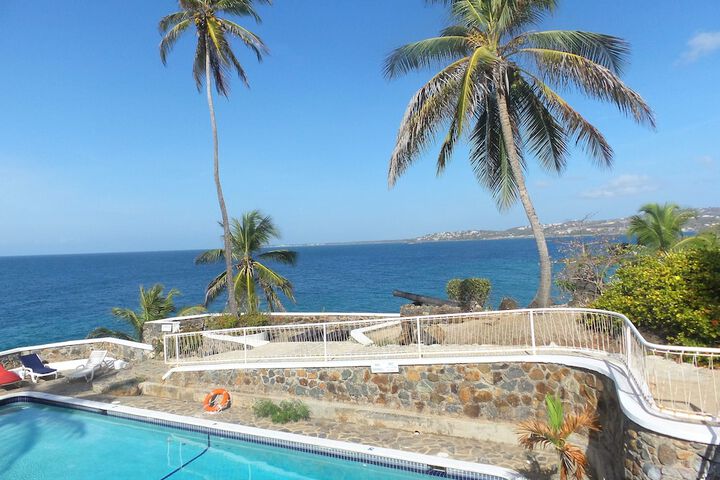 Pool Hotel