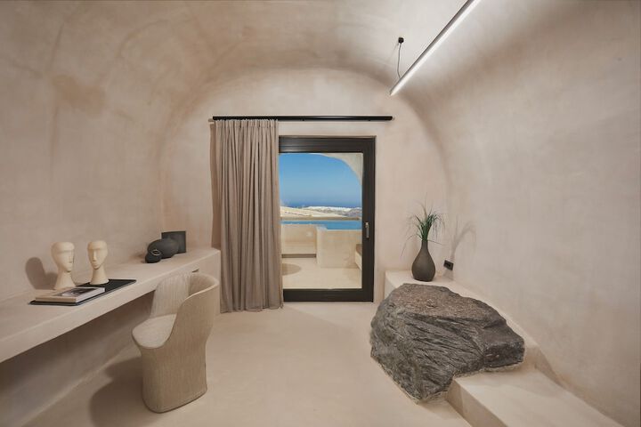 Room 18 of 75
