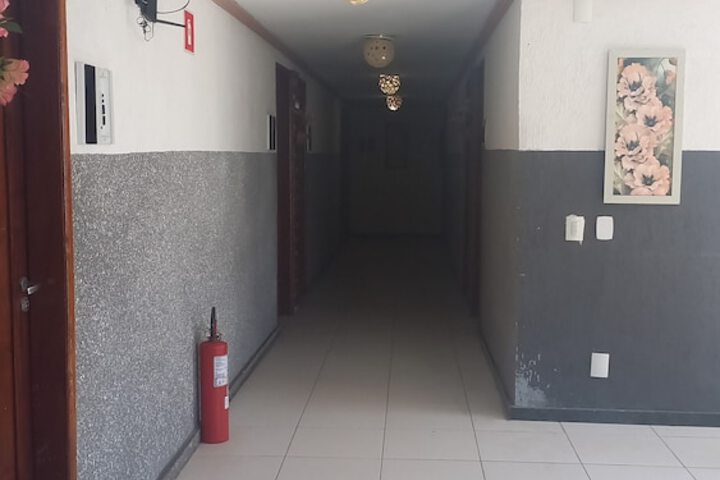 Ballroom/Hall 14 of 17