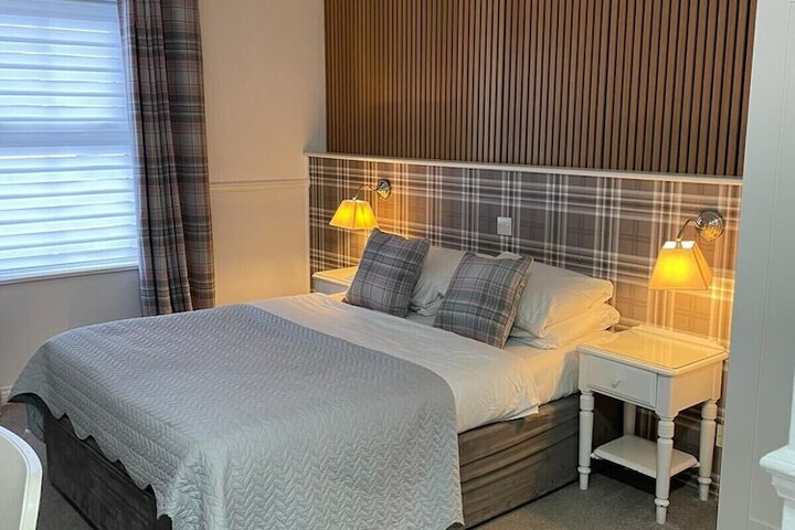 Room 4 of 22