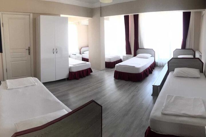 Room 17 of 46