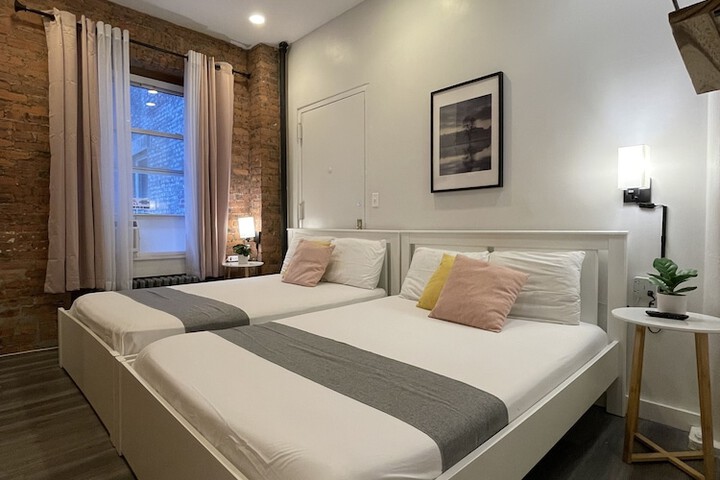 Room 16 of 236