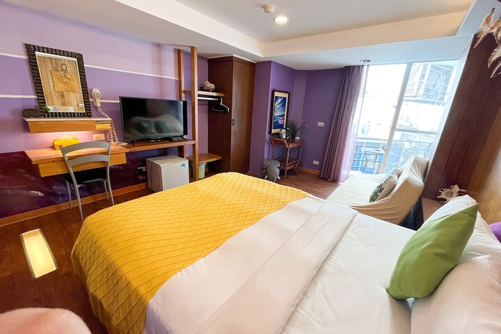Room 8 of 39