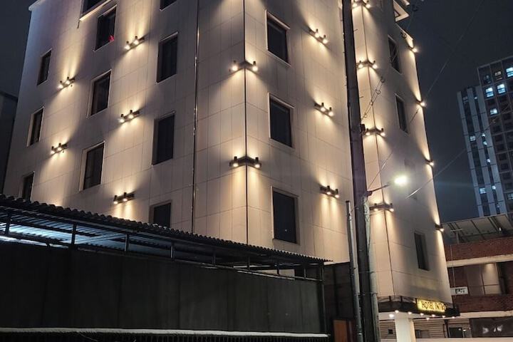 Hotel 55 of 61