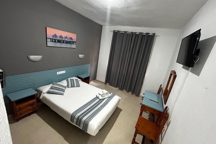 Room 15 of 32