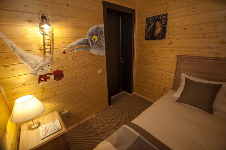 Room 2 of 15