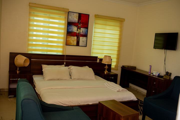 Room 6 of 69