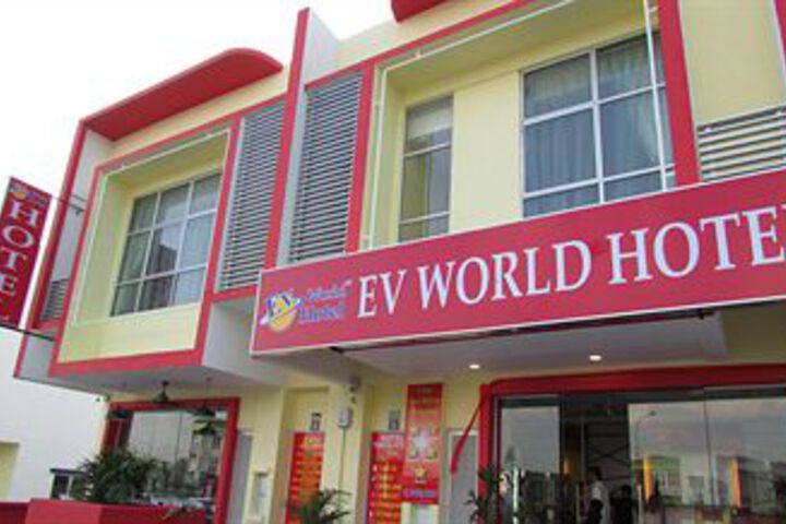 Exterior of EV World Hotel Enstek