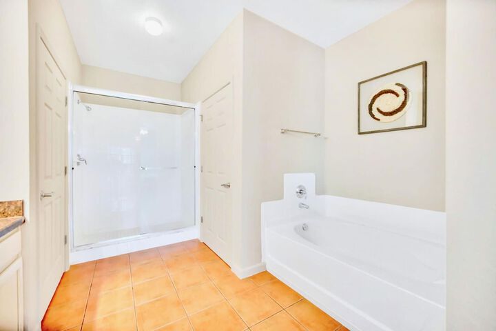Room 6 of 29
