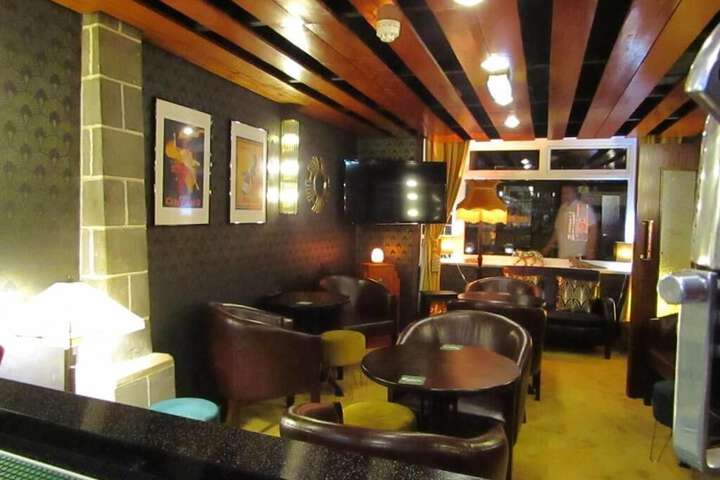 Lounge 74 of 99