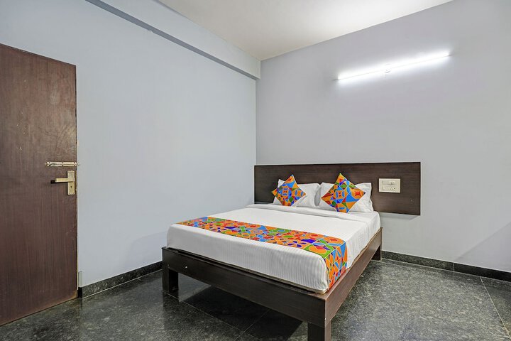 Fabhotel Luxury Suites