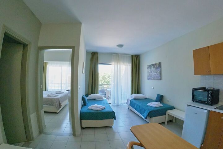Room 15 of 24