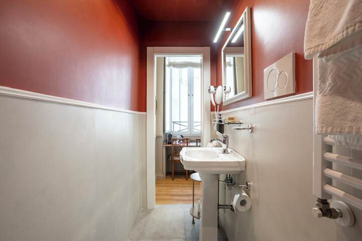 Room 45 of 59
