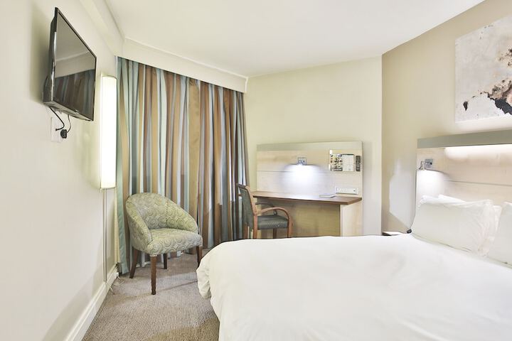 Room 13 of 67