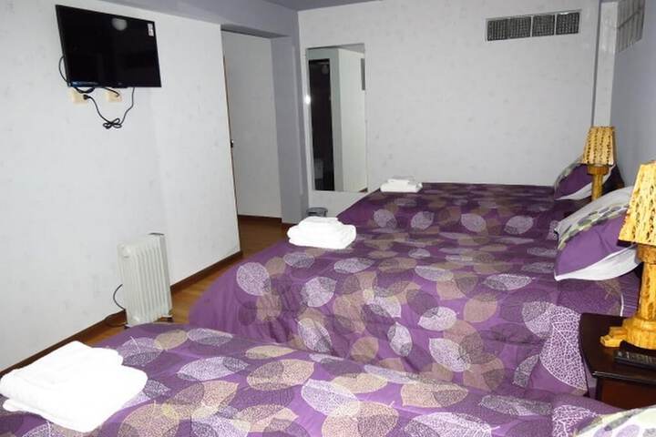 Room 10 of 35