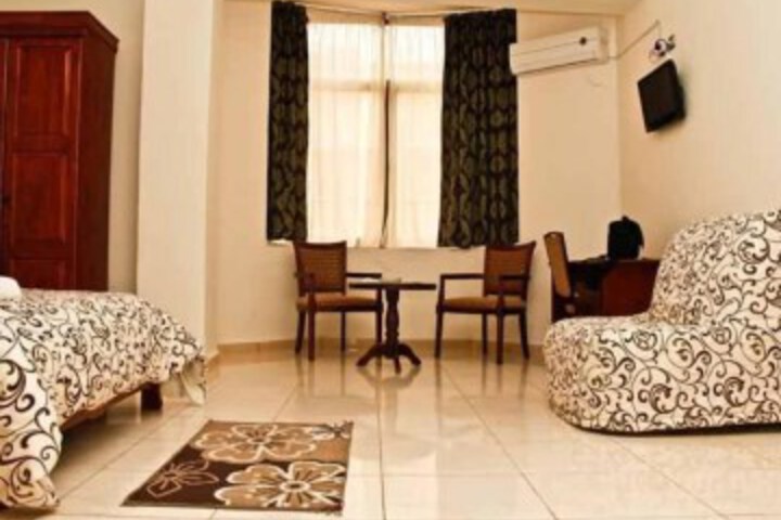 Room 8 of 41