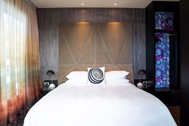 Room 14 of 140