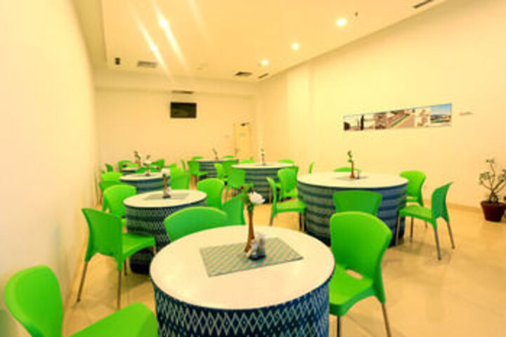 Dining 9 of 9