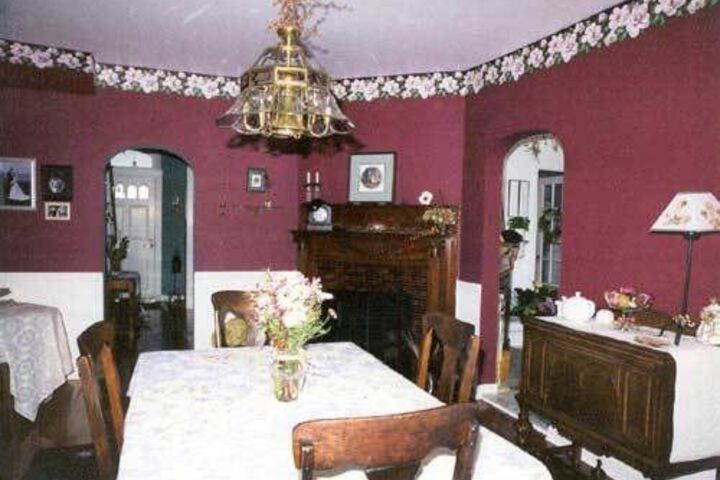 Dining 105 of 143