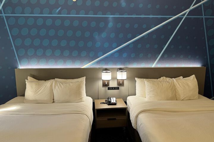 Room 9 of 29