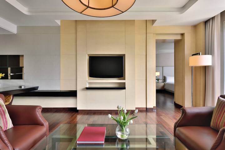 Room 25 of 62