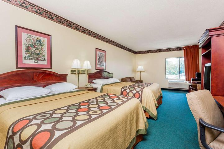 1 Queen Bed Mobility Accessible (6 of 14)
