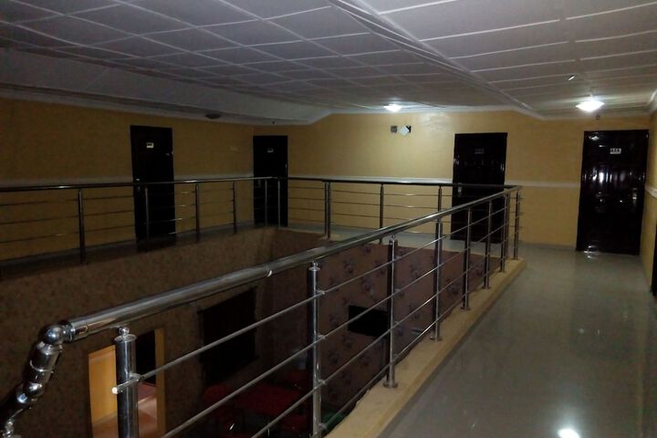 Ballroom/Hall 34 of 38