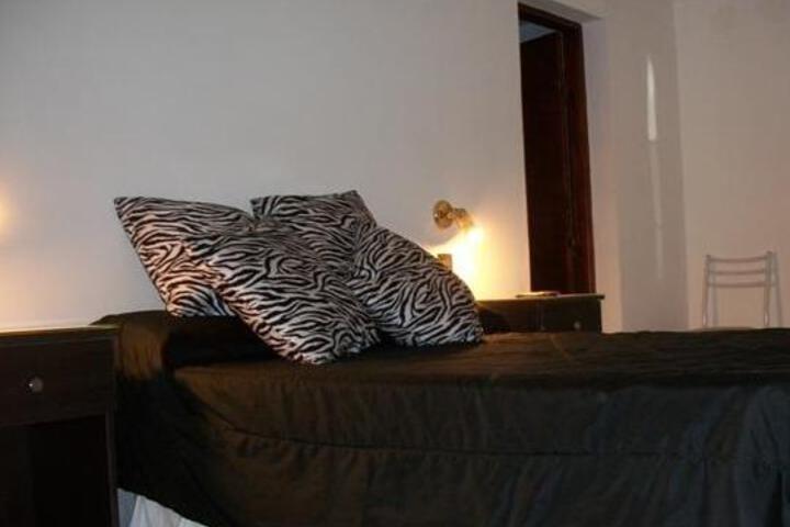 Room 4 of 27