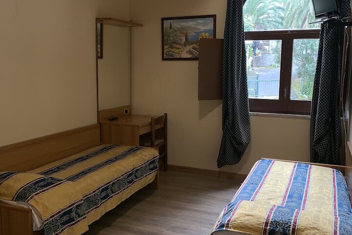 Room 21 of 62