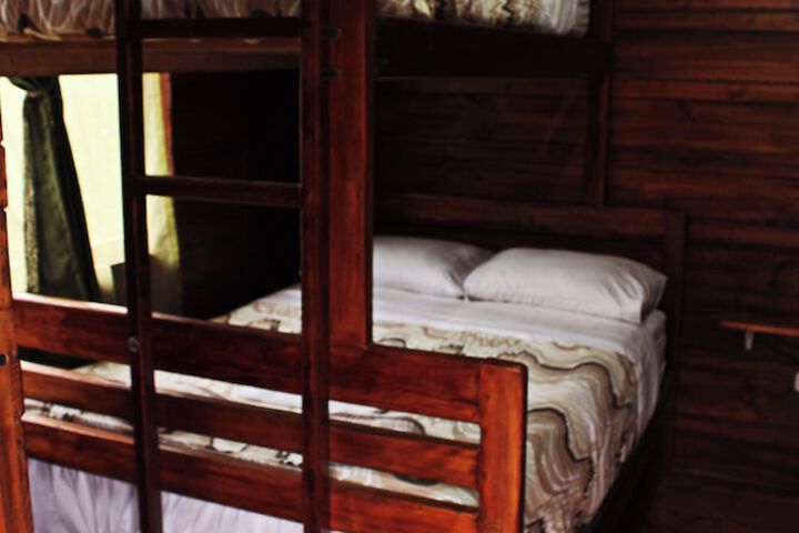 Room 46 of 160