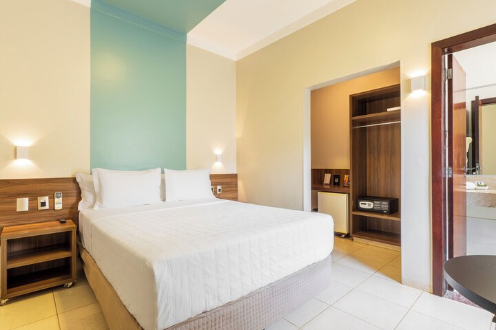 Room 55 of 103
