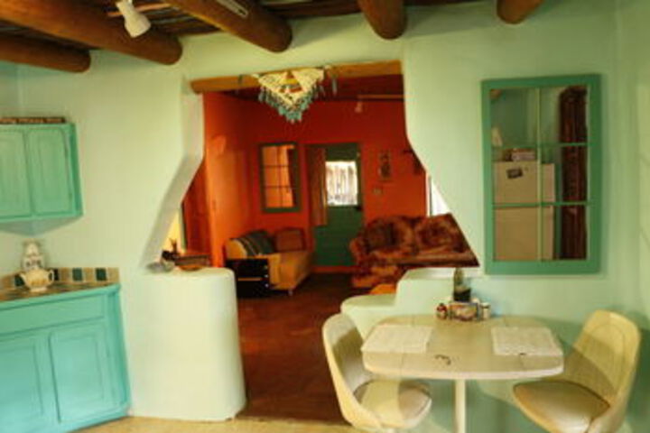 Room 16 of 30