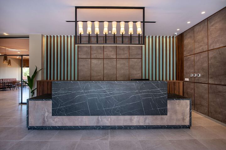 Guest Lobby
