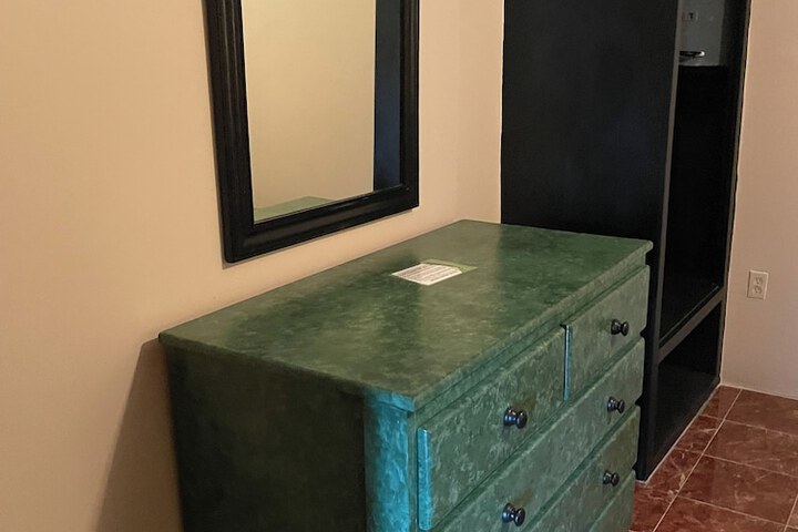 Room 3 of 88