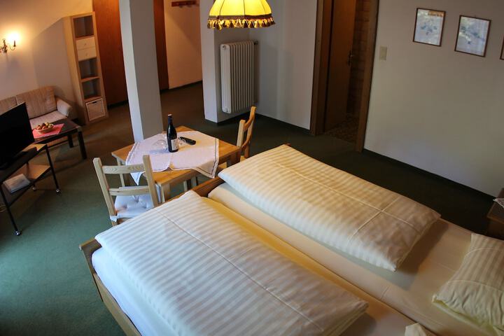 Room 29 of 61
