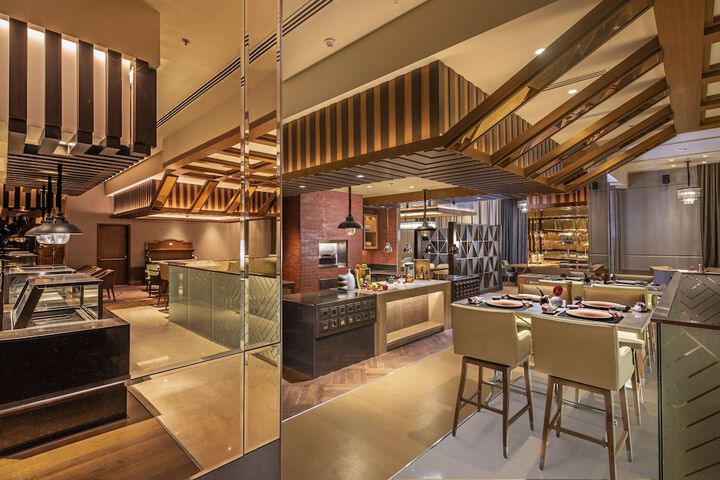 Dining Photos