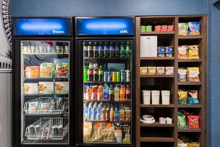 Snack bar