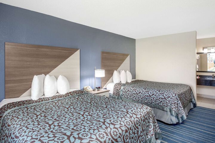Room 14 of 47