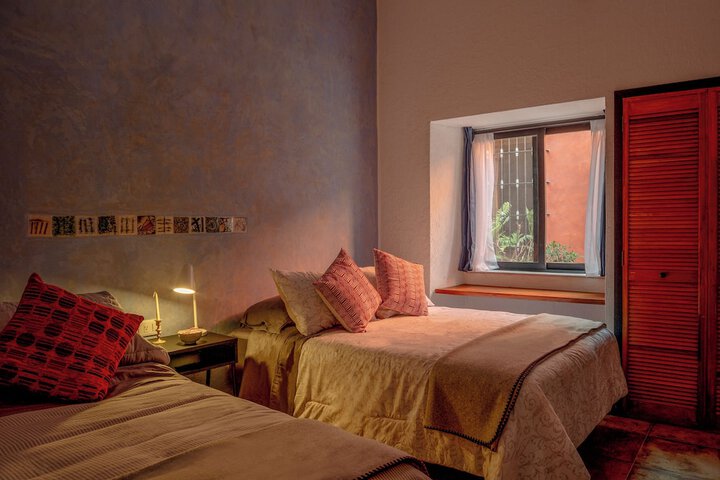 Room 6 of 31