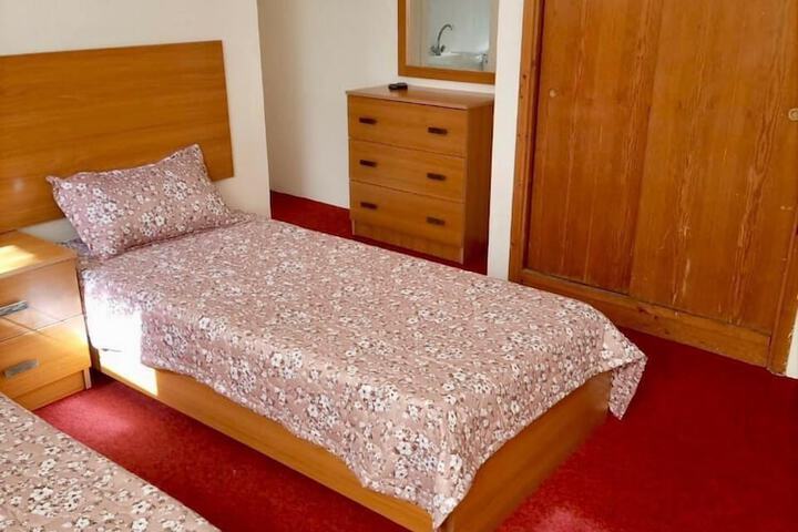 Room 4 of 21