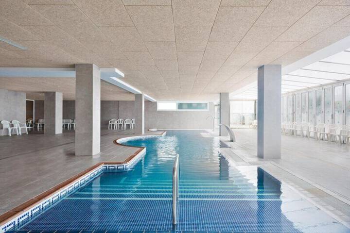 Hotel Pool